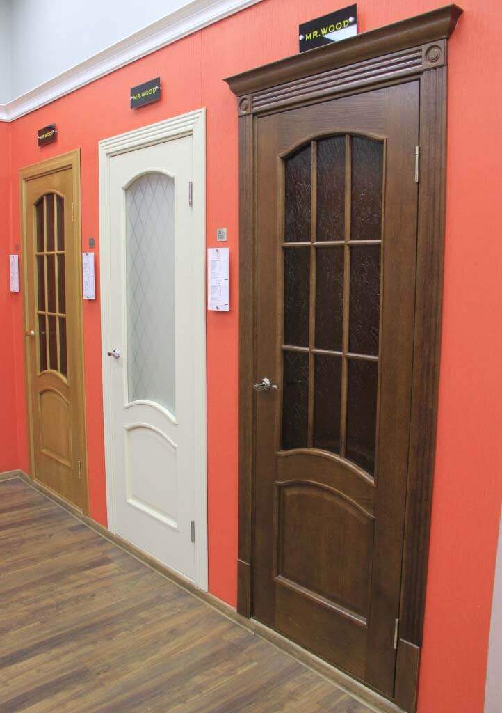 межкомнатные двери Вуд Классик-33 на выставке