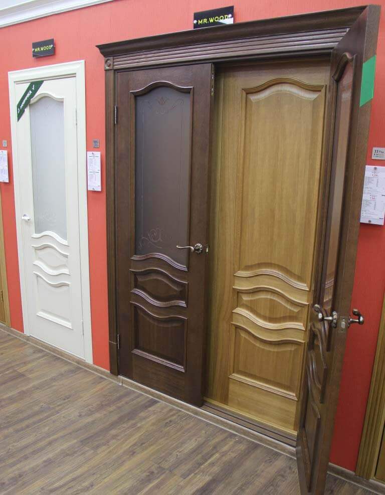 межкомнатные двери Браво шпон дуба на выставке ы Дзержинском 16 км МКАД
